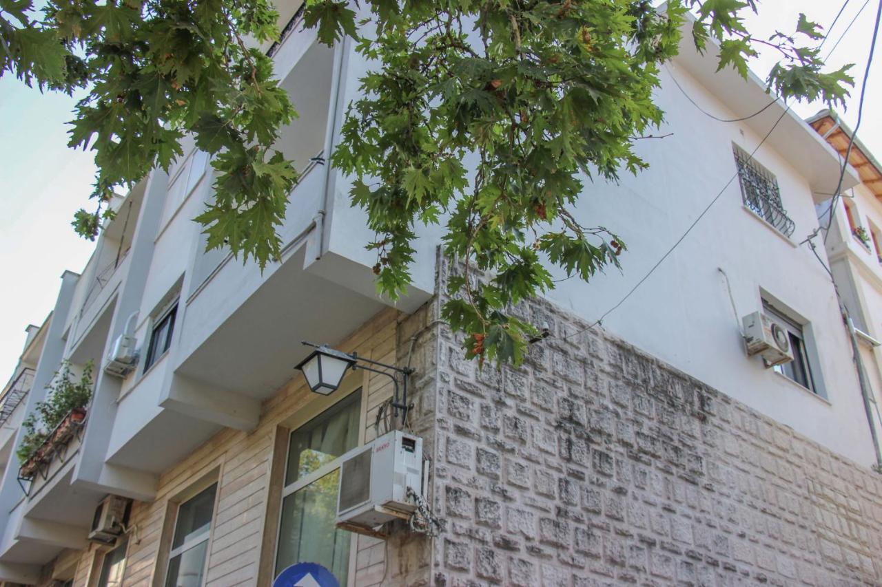 Ballo Apartments ジロカストラ エクステリア 写真
